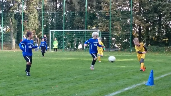 10.10.2015 SV Medizin Zschadraß vs. SG Großbothen