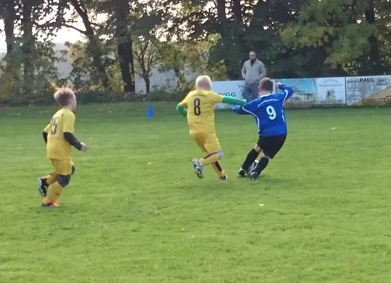 10.10.2015 SV Medizin Zschadraß vs. SG Großbothen